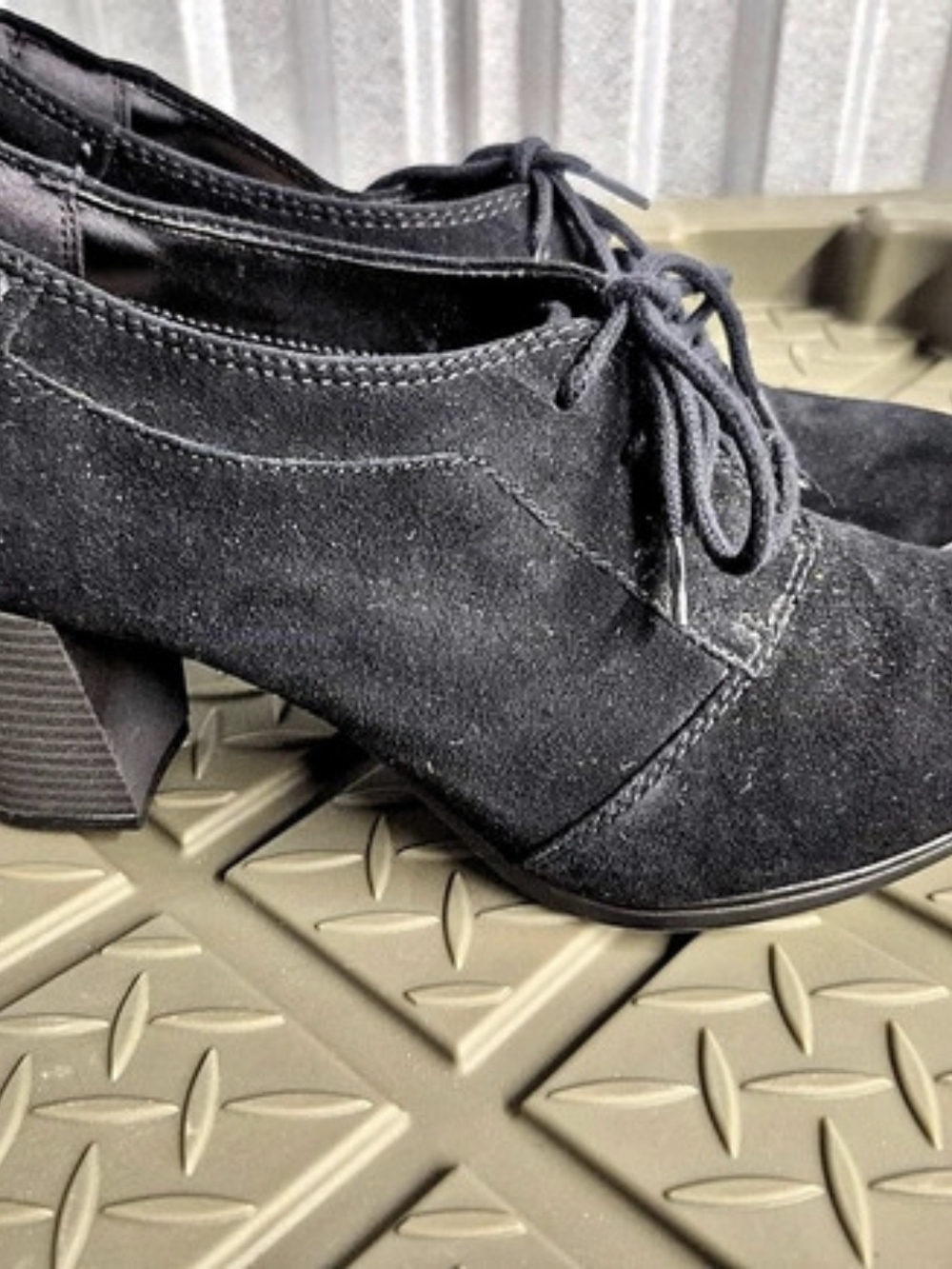 Clarks Artisan Black Lace-Up Block Heel Shoes